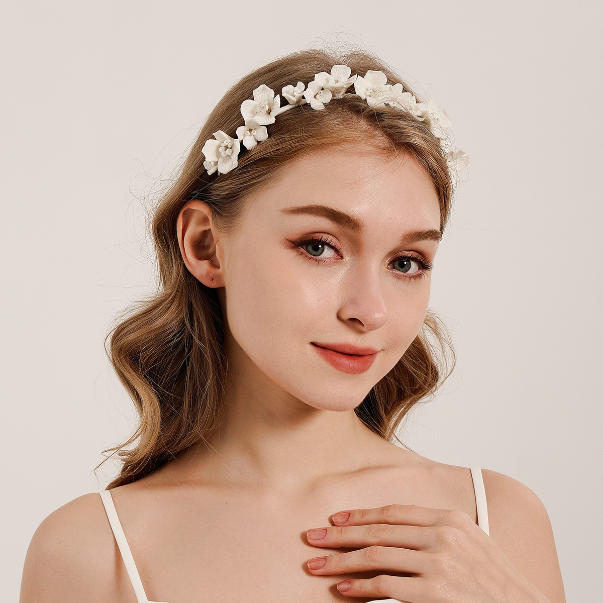 Efily Gelin Beyaz Çiçek Saç Çe - Wedding Arch Flower incelemesi ve fiyatı